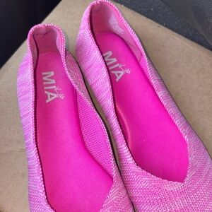 MIA Kids  Vibrant Pink Loafers